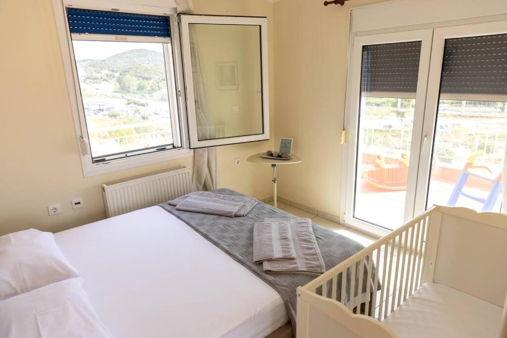 Port View House-Comfy Family Apartment-Panoramic View Néa Péramos Exterior foto